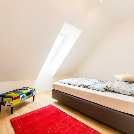 Grosse Dachgeschosswohnung Im Herzen Von Appartamento Graz