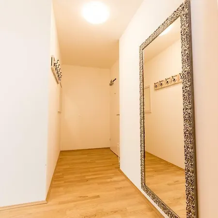 Grosse Dachgeschosswohnung Im Herzen Von * グラーツ