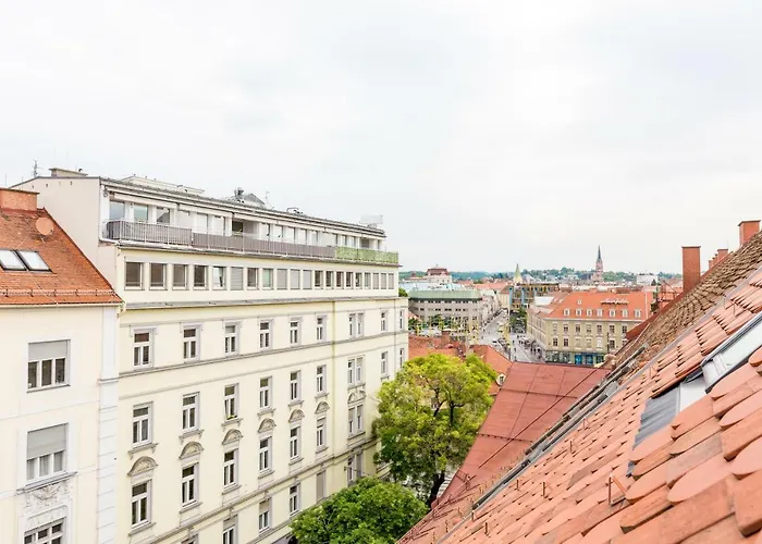 Grosse Dachgeschosswohnung Im Herzen Von 格拉茨